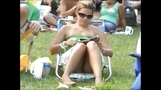 Чарівна натуральна блондинка подивитись порно безкоштовно трахается раком, поки їсть щілинку брюнетки