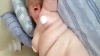 Збуджена брюнетка Шей Ларен дрочить свою порно дивитися онлайн безкоштовно кицьку пальцями