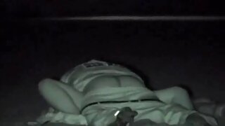 Грудаста безкоштовне порно відео шлюшка Брітні Ембер стрибає на м'ясистому шлонгу задом наперед
